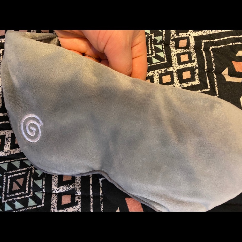 Weighted sleep mask